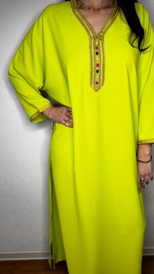 Caftan Marocain Vert Anis Brillance et Originalité