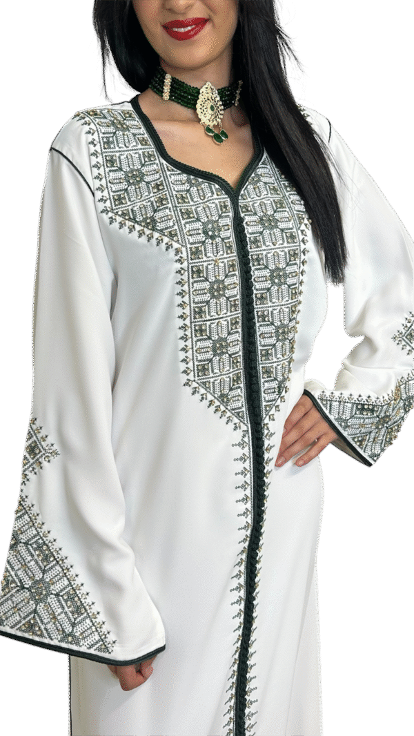 ✨ Tarz Fassi – L’élégance éternelle du savoir-faire marocain