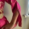 🌸 Caftan “Rose Majesté” – Élégance Fuchsia & Or