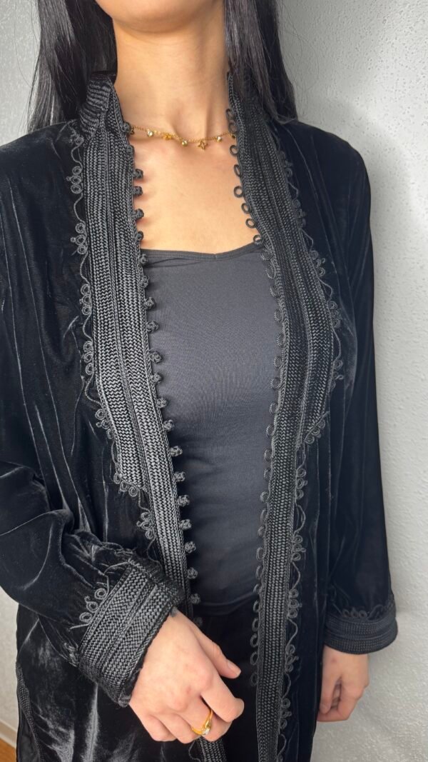 Kimono Marocain noir en velour - Élégance intemporelle