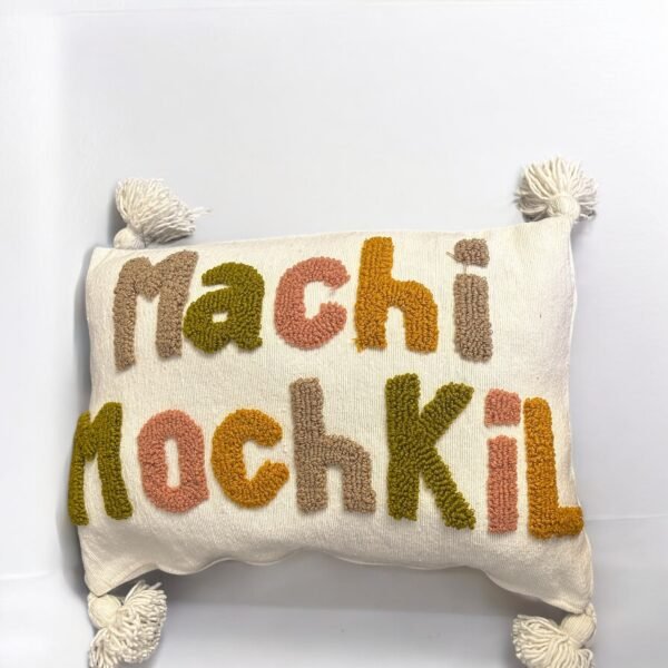 ✨ Coussin personnalisé “Machi Mochki” – Pièce unique fait main